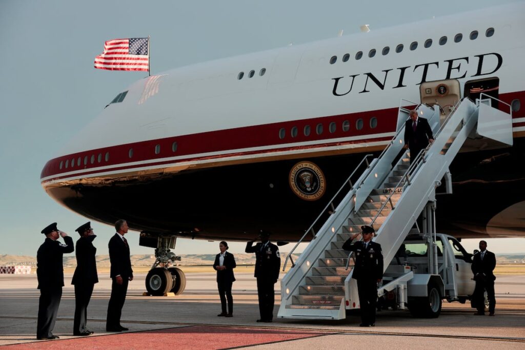 Boeing attributes 0 million loss in second quarter to Air Force One program Boeing attributes 0 million loss in second quarter to Air Force One program