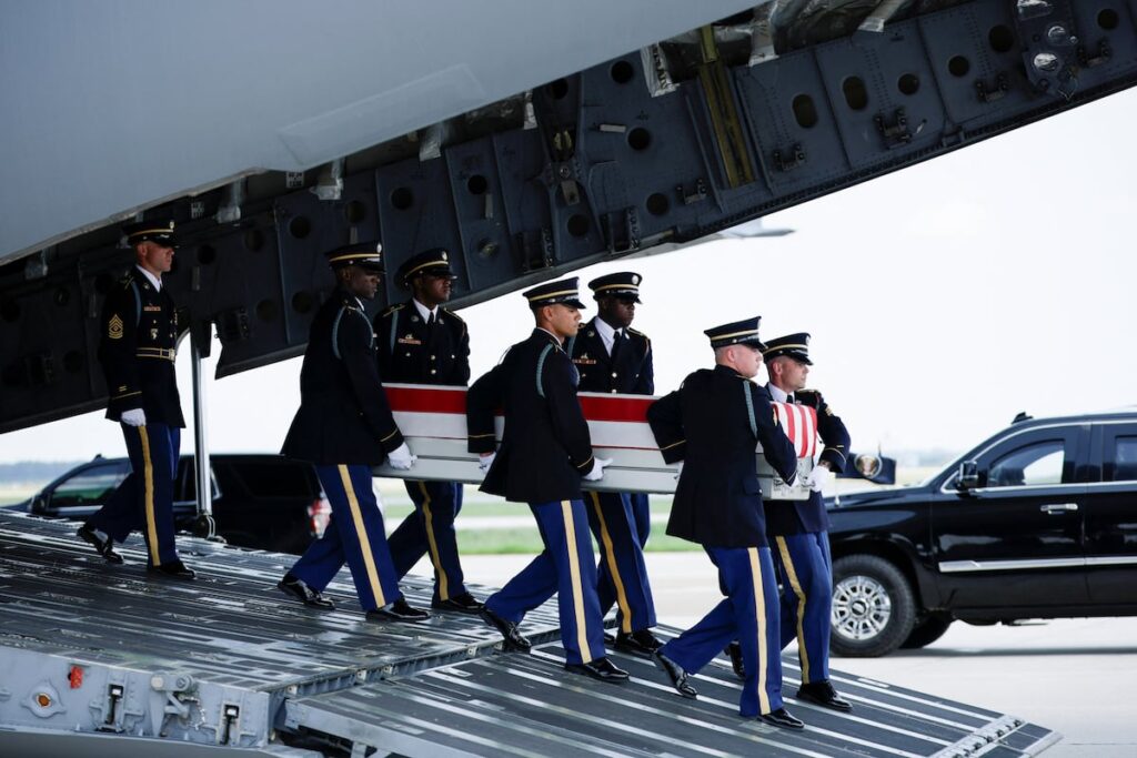 4 US soldiers killed in Iran war return to American soil 4 US soldiers killed in Iran war return to American soil